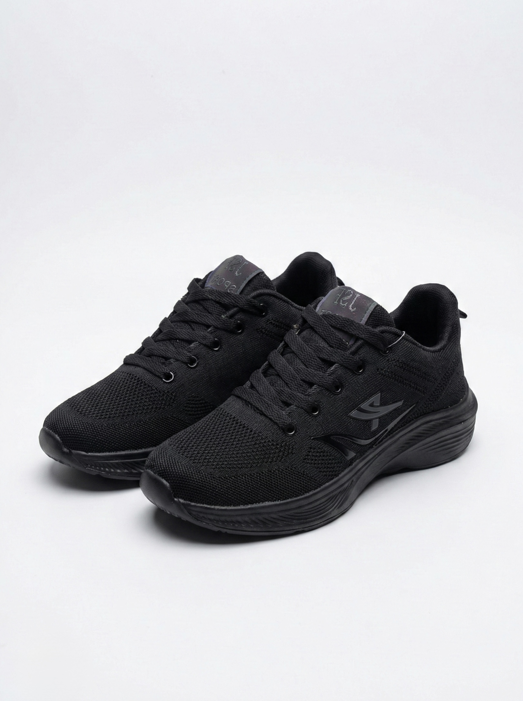 Men’s Ultra-Light Comfortable Sneakers – Premium Imported Shoes